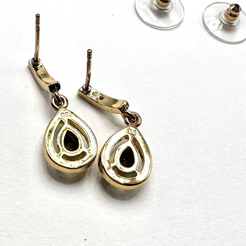 Last pair. Garnet and Diamonds Studs. - Picture 7 of 7